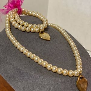 Pearl beaded necklace and bracelets